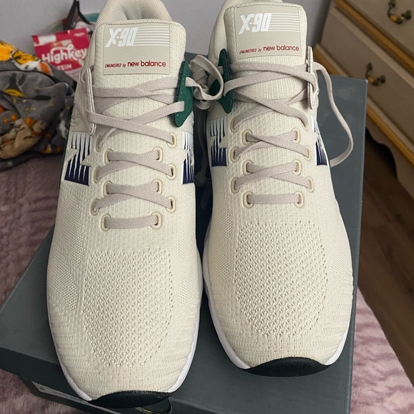 New Balance Men Shoes - Picture 2 of 4